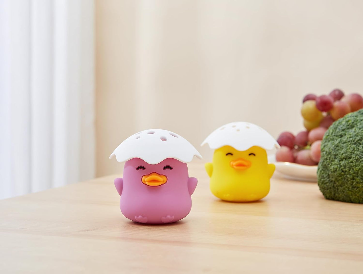 Duck Refrigerator Baking Soda Deodorizer Holder, Odor Absorber and Eliminator, Can Absorb Odor, Food Grade (Purple)