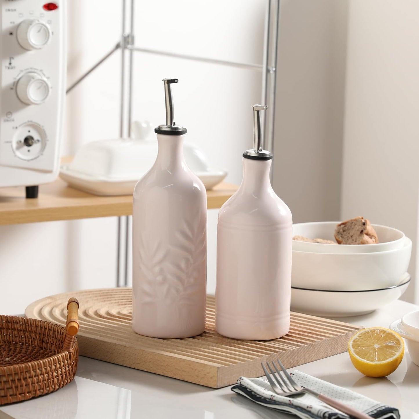 Sweejar Ceramic Olive Oil Dispenser Bottle, Opaque Oil Cruet Protects to Reduce Oxidation, Suitable for Storage Vinegar, Coffee Syrups & Other Liquids, Pack of 1, 15.5 Fl Oz (Rose Pink)