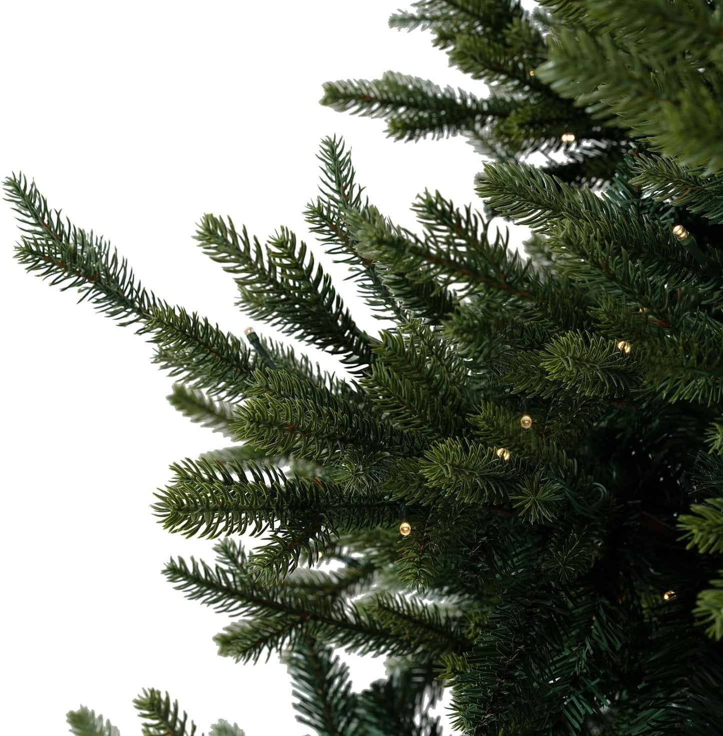 Naomi Home 6.5ft Traditional Christmas Tree with Lights Realistic Classic Christmas Tree Prelit with 3156 Branch Tips 450 Warm Lights and Metal Stand Aritificial