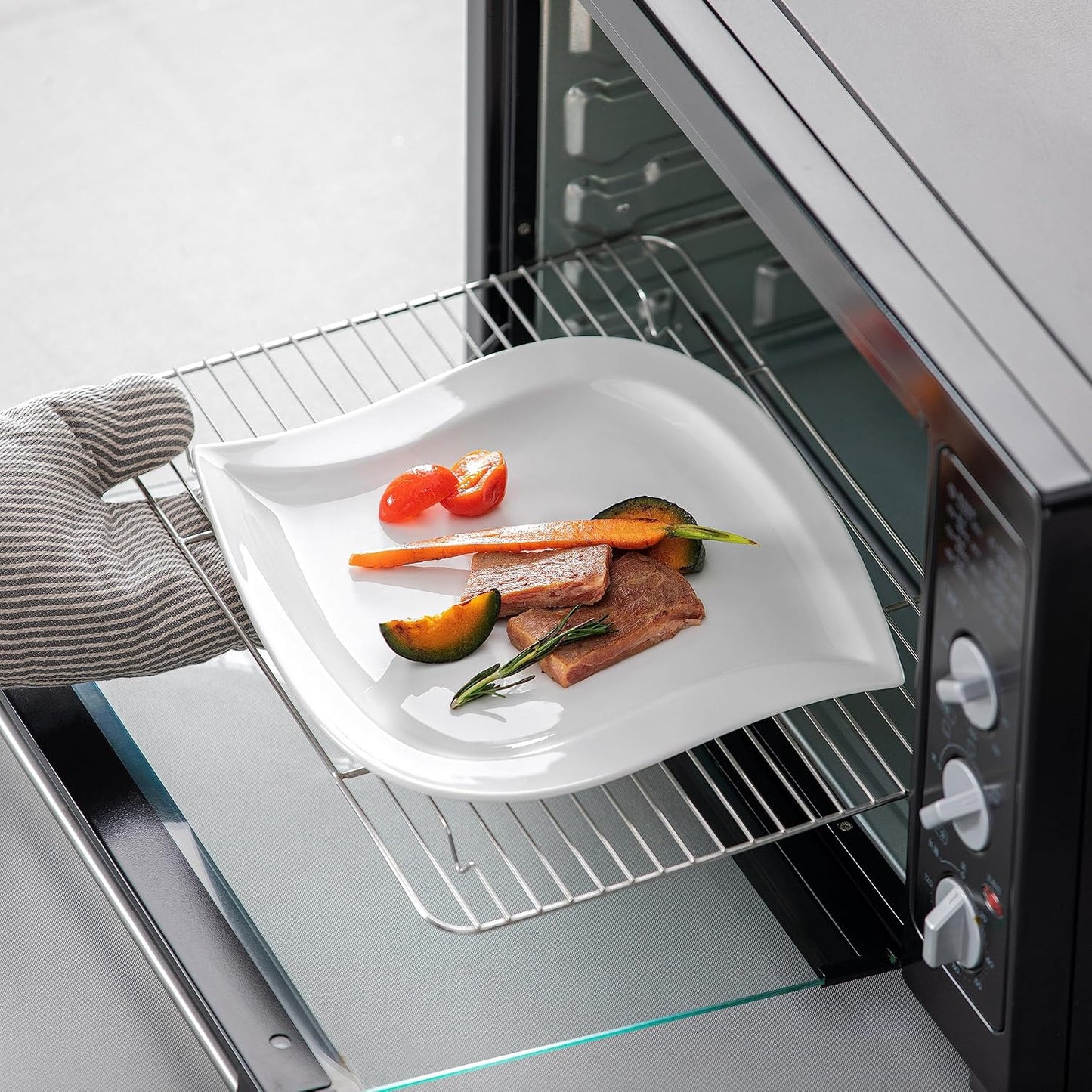 MALACASA Dinnerware Sets, 30 Piece Ivory White Plates and Bowls Sets for 6, Porcelain Dishes Set with Dinner Plate Set, Cup and Saucer, Kitchen Dinner Dining Ware Set, Microwave Safe, Series Elvira