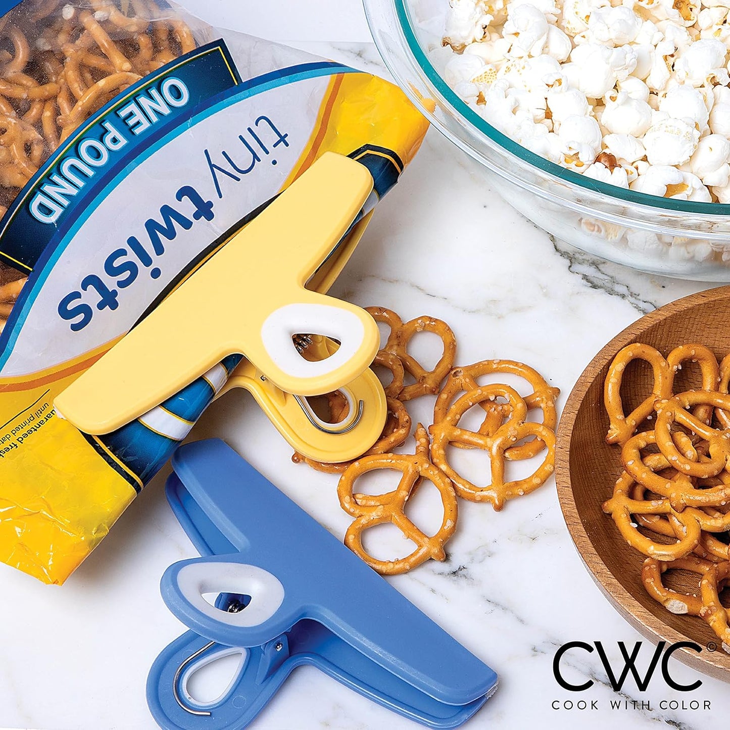 COOK WITH COLOR Bag Clips - Heavy Duty Chip Clip and Refrigerator Magnet Clips for Food Storage with Air Tight Seal Grip, Yellow and Blue, Pack of 4 Large Clips