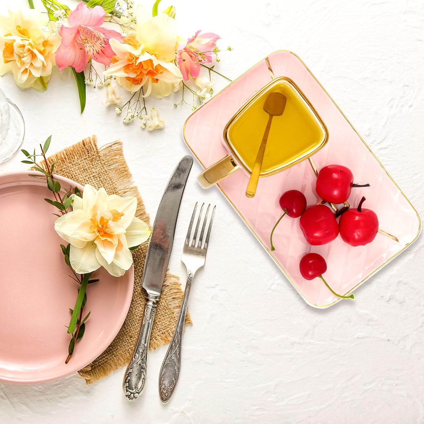 Zubebe 2 Sets Coffee Mug Elegant Handbag Shaped Cup Modern Ceramic Purse Mug with Spoon and Saucer, 10oz Cute Creative Tea Cup for Office Home Woman Girls Gift (Pink,Black)