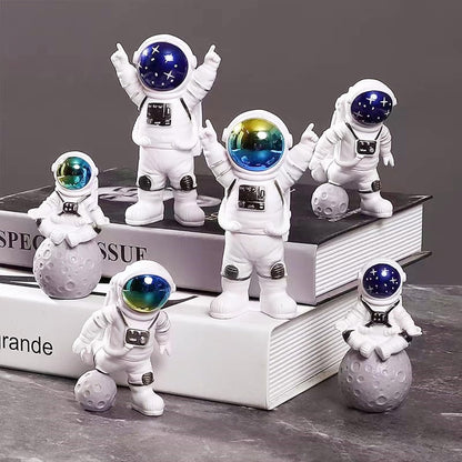 Gradient Astronaut Statues Set of 3, Space Theme Nursery Shelf Classroom Desk Decor Cake Toppers