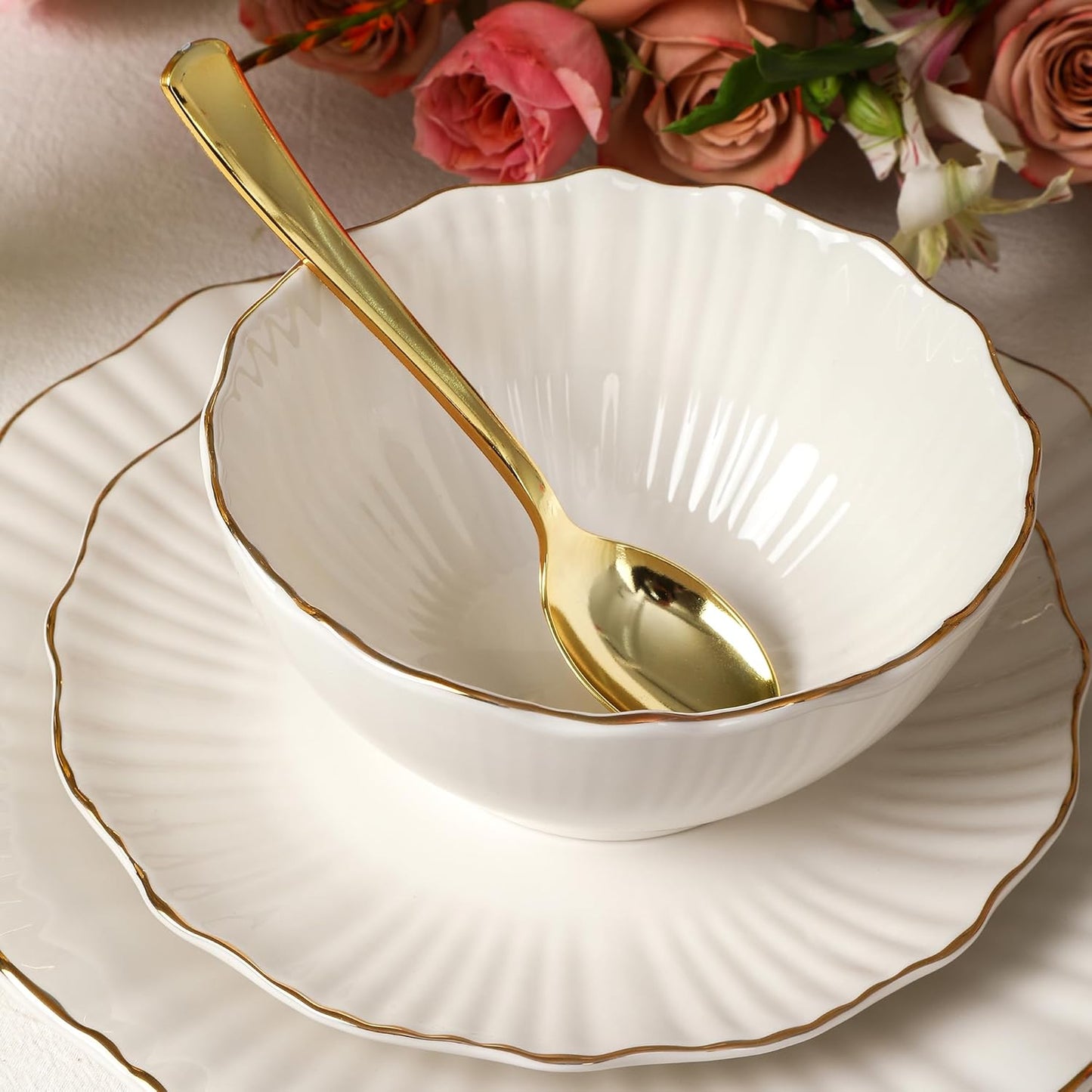 Christian Siriano Zinnia Porcelain Dinnerware Set, 12-Piece Plates and Bowls Set, White and Gold Dish Set for 4, Scalloped Edge, Hand Wash Only