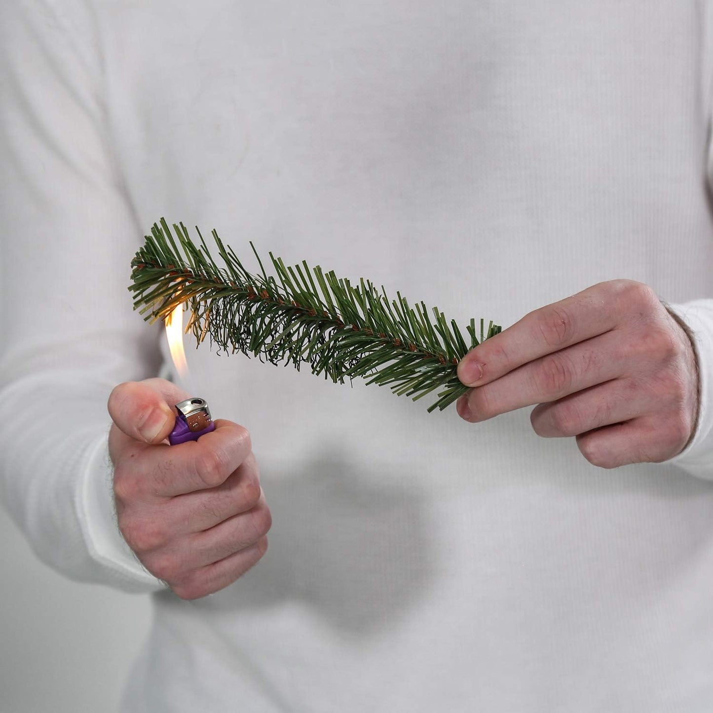 Artificial Christmas Tree 5/6/7/7.5 Foot Flocked Snow Trees with Pine Cone Decoration Unlit