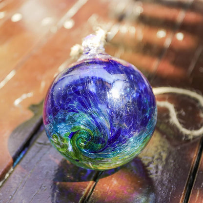 VCUTEKA Hanging Garden Gazing Ball, Hand-Blown Glass Witch Ball for Outdoor Garden Décor, 6" Colorful Swirl