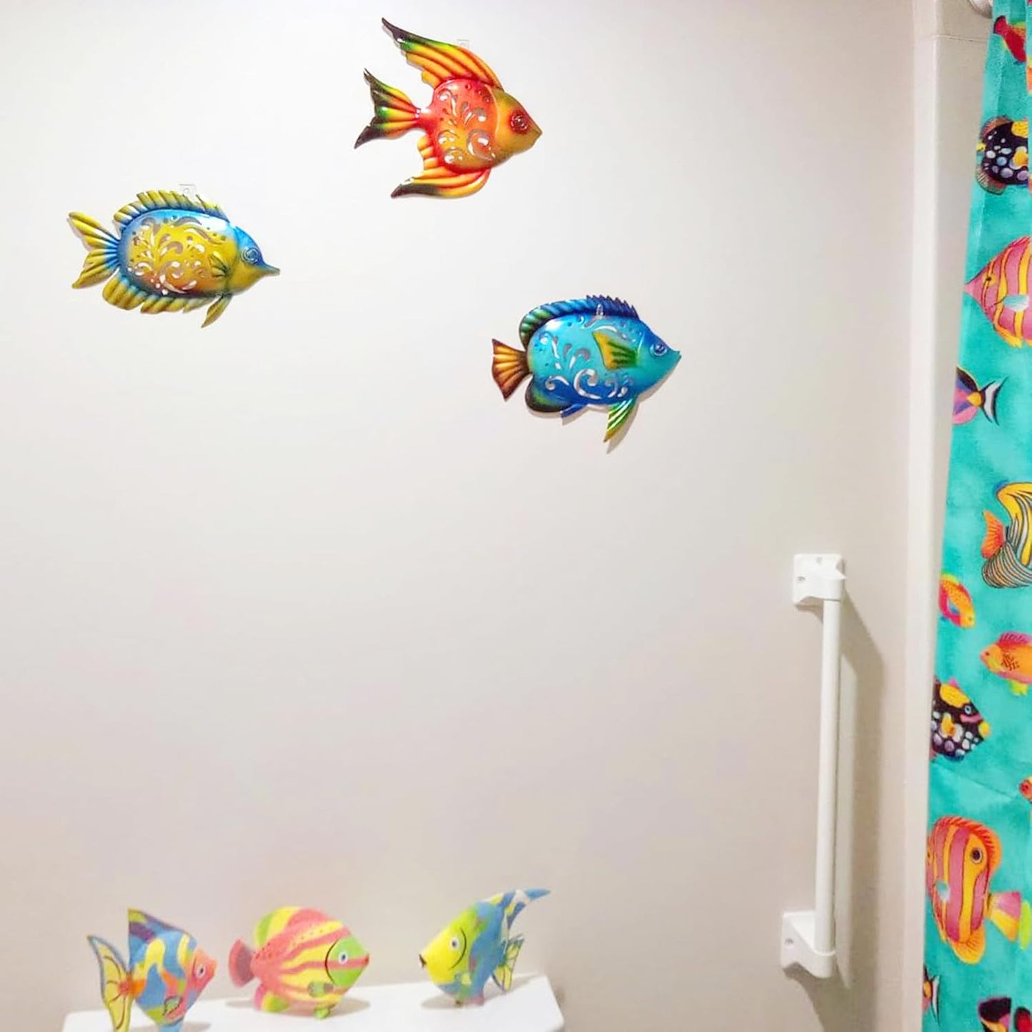 Weibefee Coastal Wall Decor, Ocean Sea Metal Fish Wall Decor, Hanging Wall Art Decoration for Indoor Outdoor, Beach Nautical Tropical Fish Wall Sculpture for Pool Bathroom Bedroom Patio