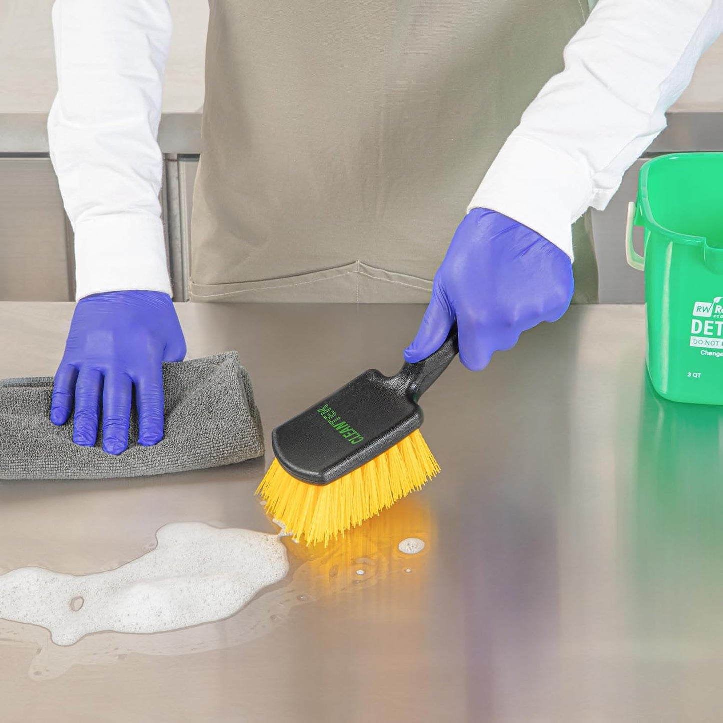 Restaurantware-Clean Tek Professional 10.24 Inch Utility Brush, 1 Heavy-Duty Scrub Brush - Plastic Bristles, Ergonomic Handle, Black Plastic Cleaning Scrub, Ideal for Indoor and Outdoor Cleaning