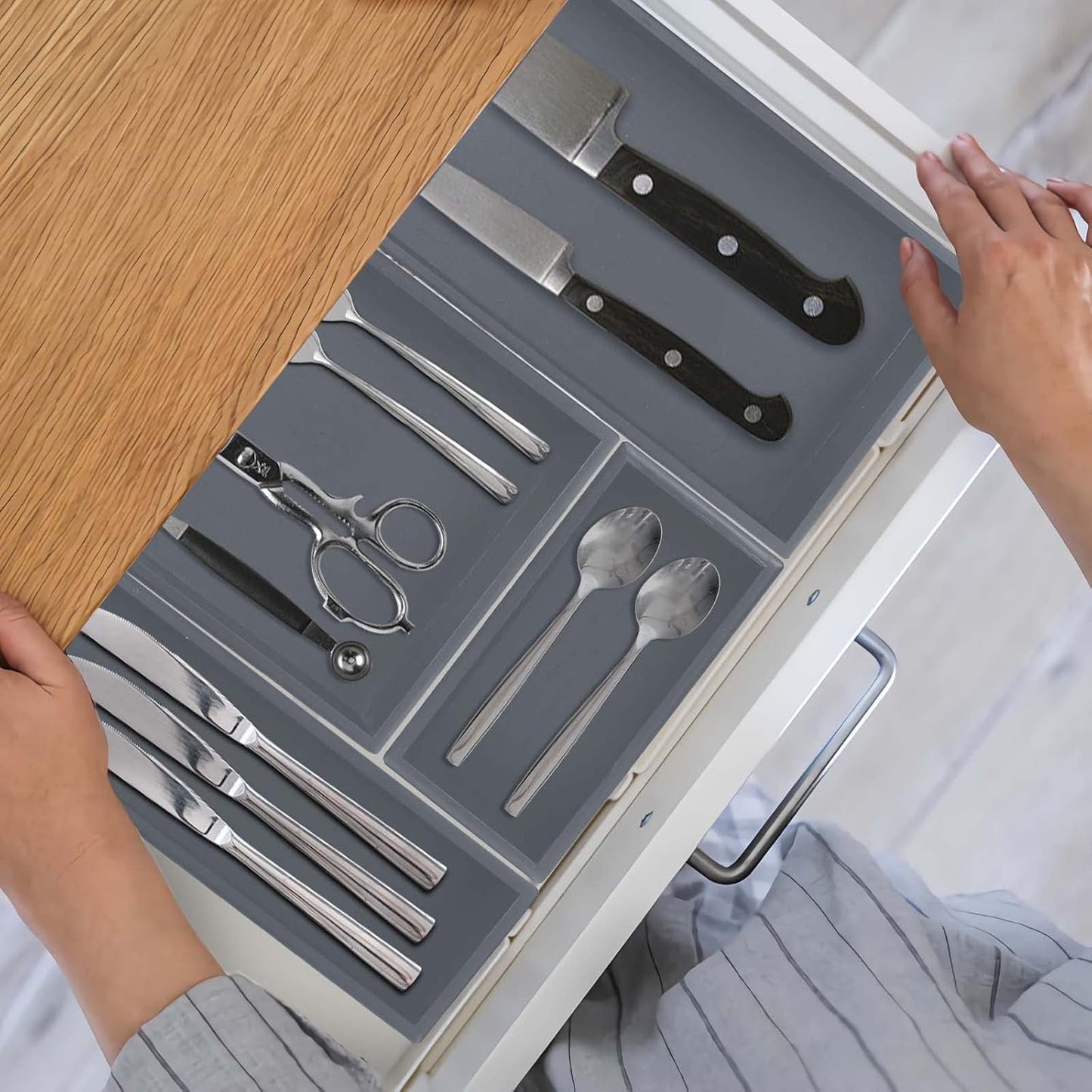 Bamboo Drawer Organizer - Kitchen Utensil Organizer Silverware Tray Cutlery Holder，Office Desk Supplies and Accessories,8.9 * 5.9 * 2.6,Grey