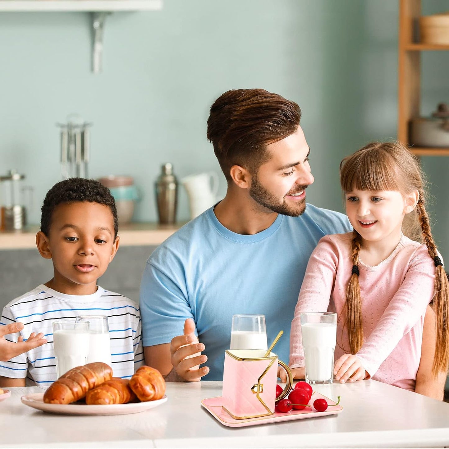 Zubebe 1 Set Coffee Mug Elegant Handbag Shaped Cup Modern Ceramic Purse Mug with Spoon and Saucer, 10oz Cute Creative Tea Cup for Office Home Woman Girls Gift (Pink)