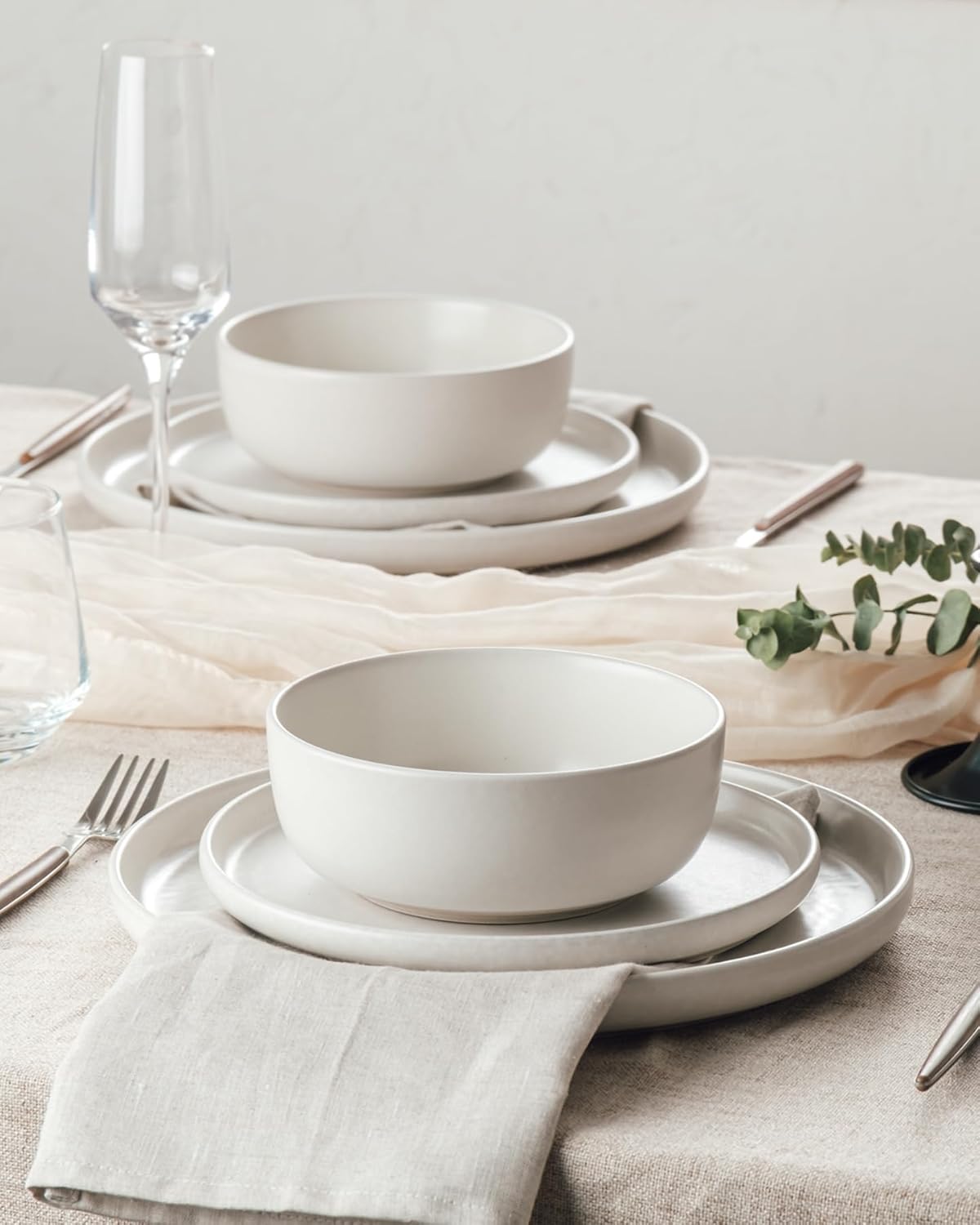 Famiware Milkyway Plates and Bowls Sets, 12 Pieces Dinnerware Sets, Reactive Glaze Dish Set, Stoneware Dishes Set for 4, Matte White