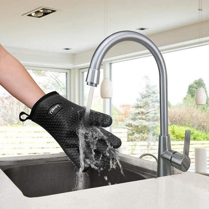 Kitchen Oven Gloves - Dual-Layer Heat Resistant Grilling Gloves, Silicone Oven Mitts with 5 Fingers, Waterproof Non-Slip Pot Holder for Barbecue, Cooking, Baking (Small, Black)