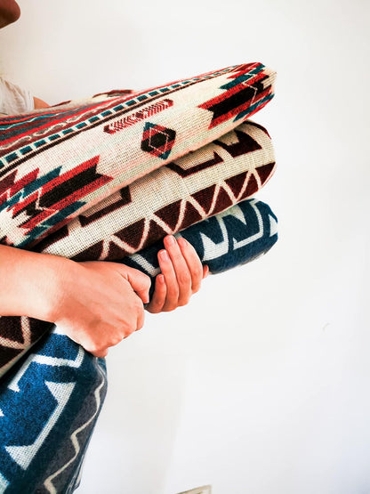 Inca Aztec Throw, Queen, King Blanket | Southwest Indian Navajo Boho Style | Native Cover for Camping, Bedding, Couch, Vanlife | Faux Alpaca, Lightweight, Hypoallergenic (Condor Gray, Throw)