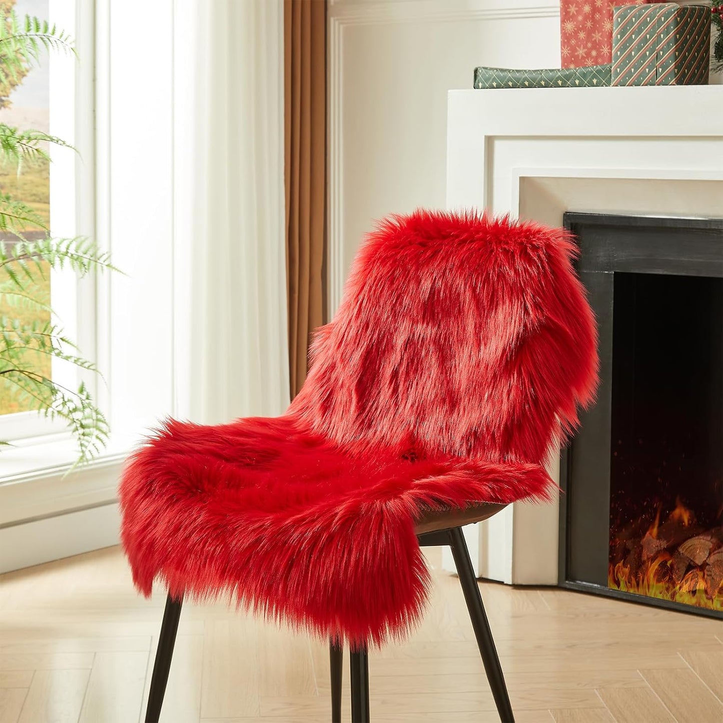 AMTOVO Faux Fur Rug, Red Small Area Rug, Fluffy Sheepskin Rug, Fuzzy Ultra Soft 2 x 3 ft Shag Rugs for Bedroom Sofa Throw Cushion Room Decor, Sheepskin