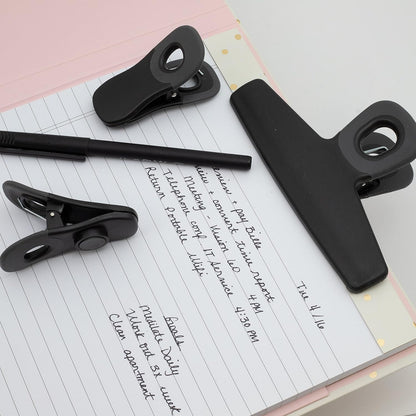 COOK WITH COLOR Bag Clips, Heavy Duty Chip Clip and Refrigerator Magnet Clips for Food Storage with Air Tight Seal Grip for Snack Bags and Food Bags (Black, Pack of 8)