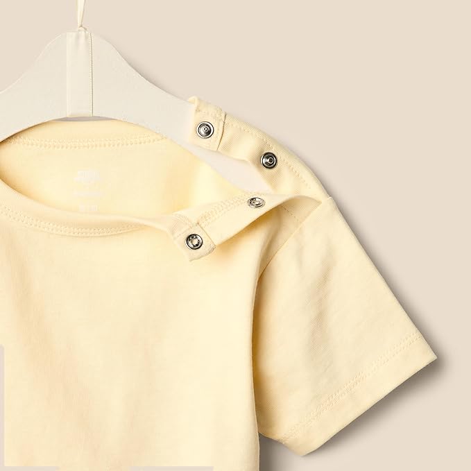 Amazon Essentials x Sofia Grainge Toddlers and Baby Boys' Short Sleeve T-Shirts, Pack of 2
