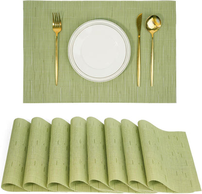 Placemats Set of 8，Non-Slip PVC Weave Table Mats Easy to Clean，Heat Resistant Place Mats for Kitchen Dining Table Decoration Indoor Outdoor，Pea Green