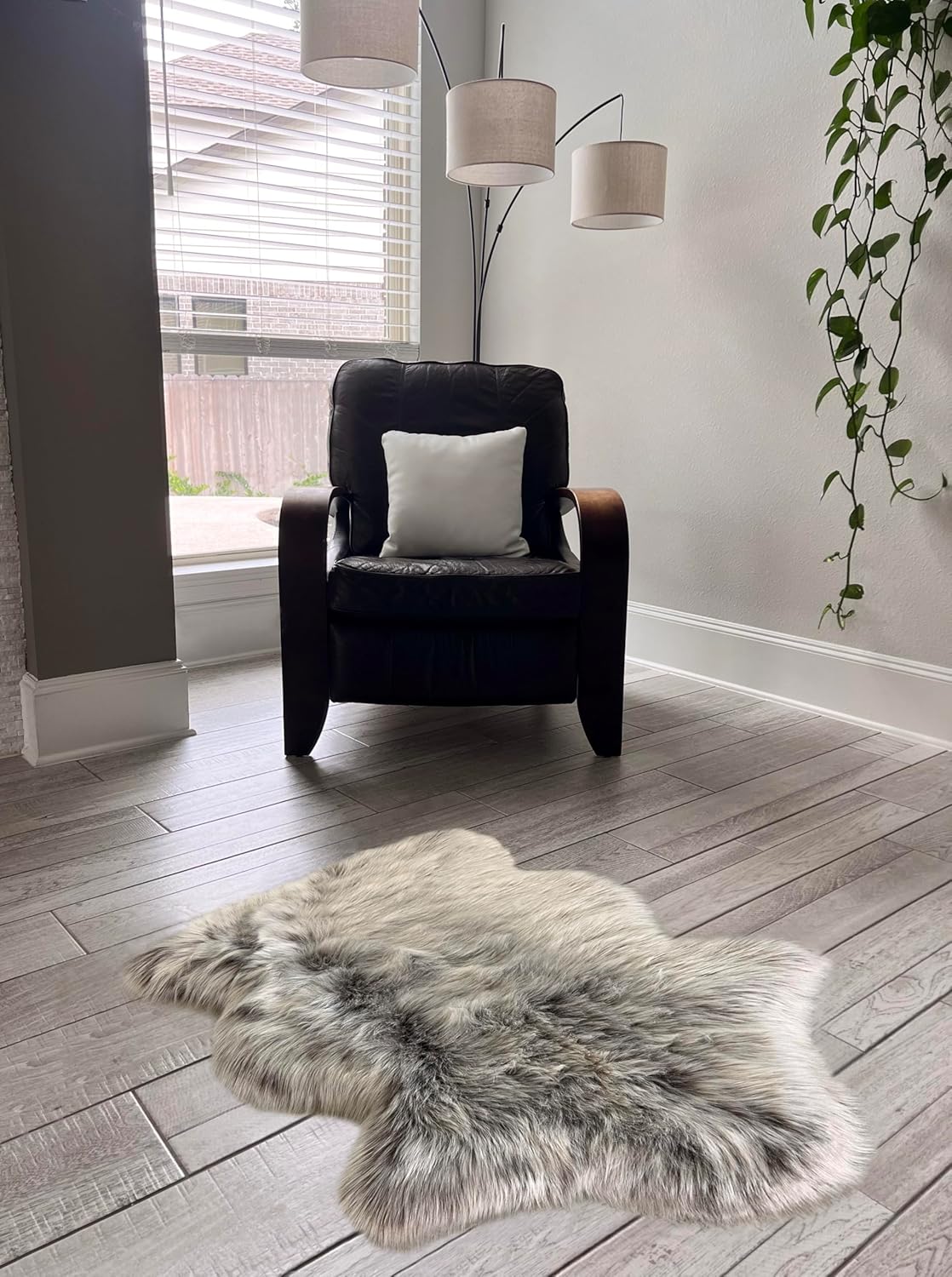 LAMBZY Faux Sheepskin Super Soft Hypoallergenic Free Shape Silky Shag Rug, Luxury Shaggy Plush Carpet for Bedrooms Living Kids Room Sofa Rugs (Brown with Beige Tips, Single 2'x3')