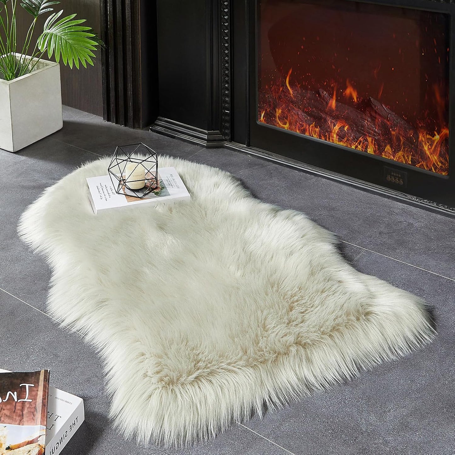 AMTOVO Faux Fur Rug, Light Grey Small Area Rug, Fluffy Sheepskin Rug, Fuzzy Ultra Soft 2 x 3 ft Shag Rugs for Bedroom Sofa Throw Cushion Room Decor, Sheepskin