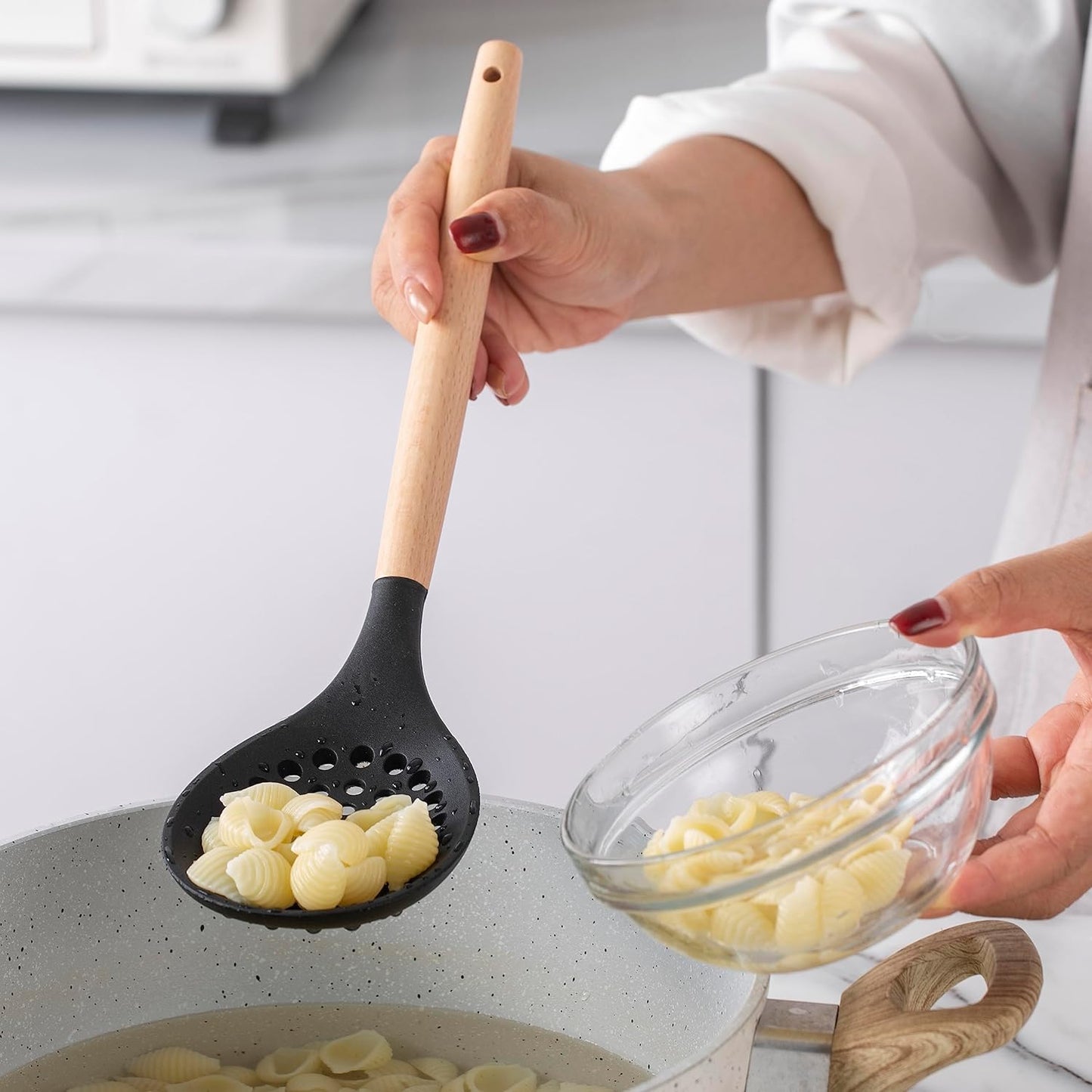 Country Kitchen Non Stick Silicone Utensil Set with Rounded Wood Handles for Cooking and Baking, 14 Piece Set, Black