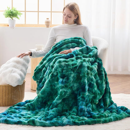 NEWCOSPLAY Faux Fur Twin Blanket Tie-dye Dark Teal Luxury Fluffy Thick Warm Bubble Blanket for Couch Sofa Bed 700GSM (Tie-dye Dark Teal, Twin(60"x80"))