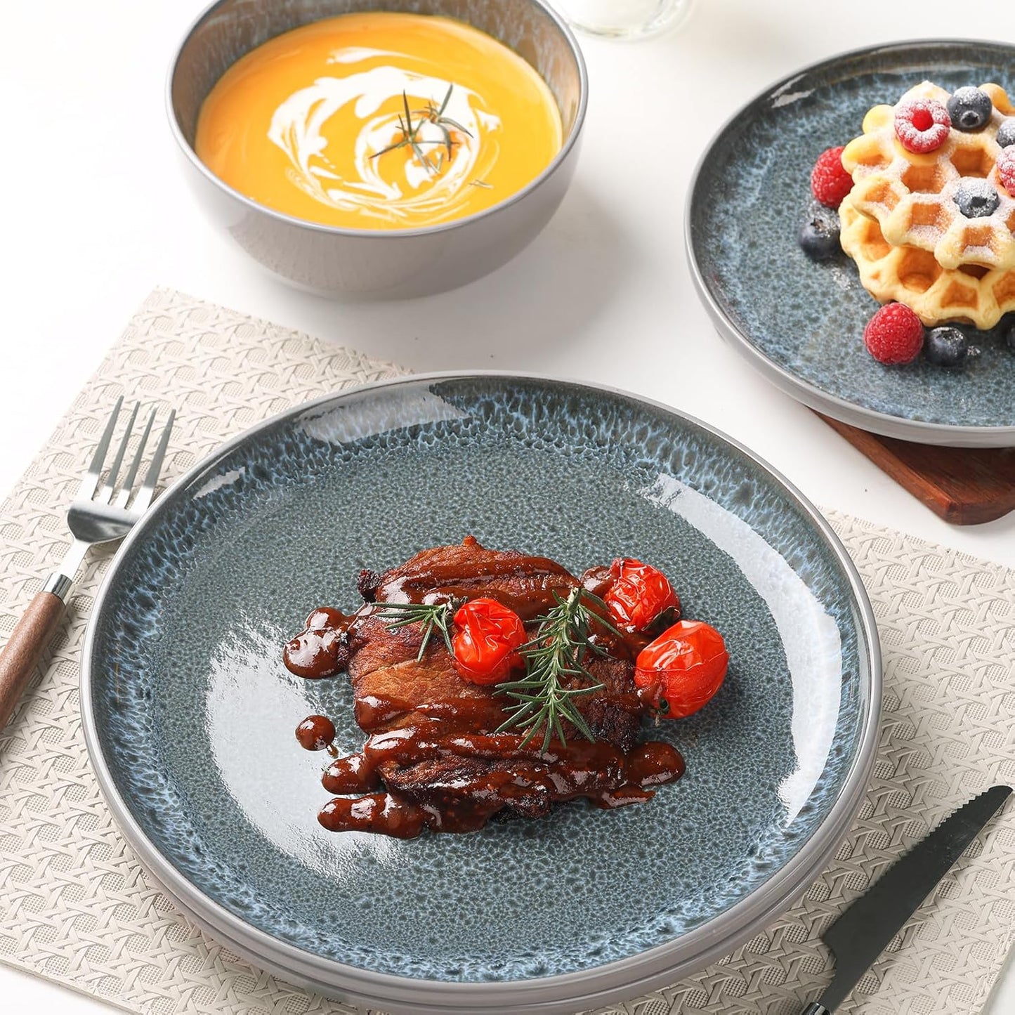 CQN&ZXD Ceramic Plates and Bowls Sets, 12 Pieces, Hand-Crafted Dishes set for 4 with Flowing Reactive-Glaze, Microwave & Dishwasher Safe Dinnerware Sets, Modern Style, Elegant Grey & Wave Blue