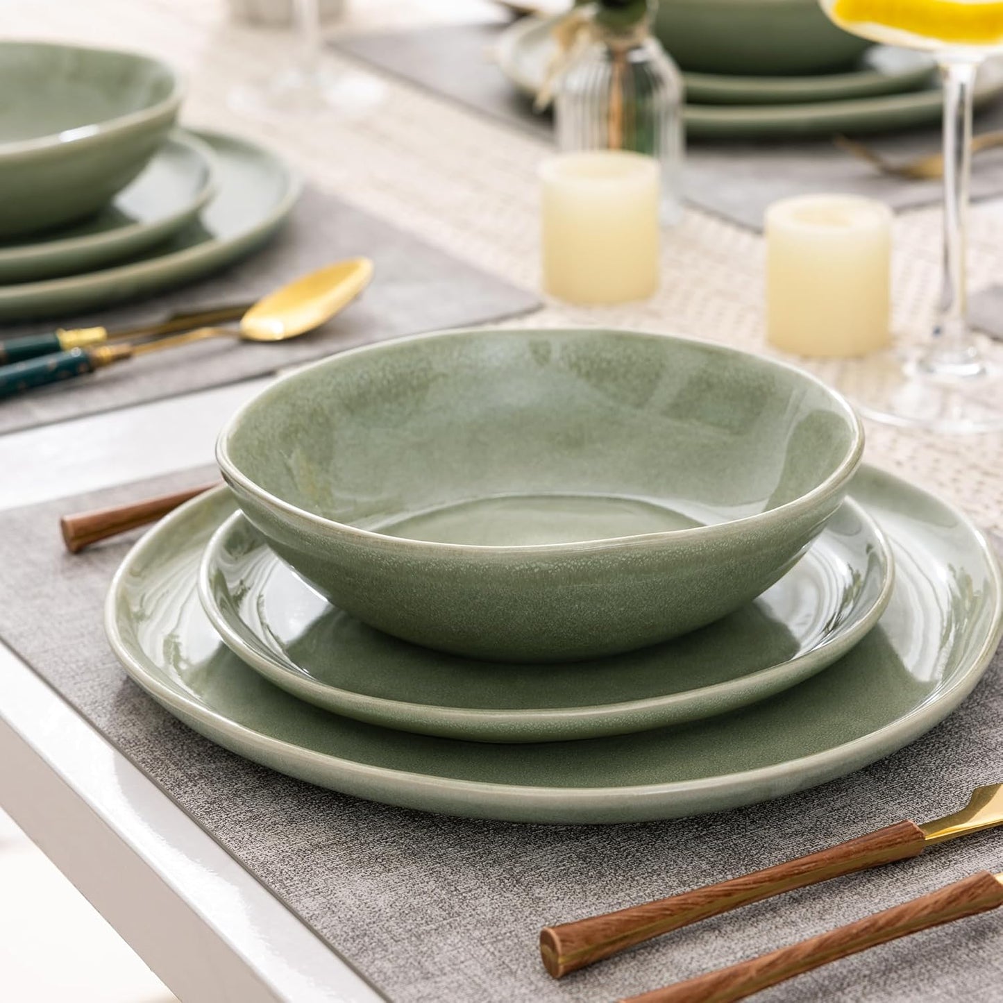 AmorArc Ceramic Dinnerware Sets,Handmade Reactive Glaze Stoneware Plates and Bowls Set,Highly Scratch Resistant | Dishwasher & Microwave Safe,Service for 6 (18pc)