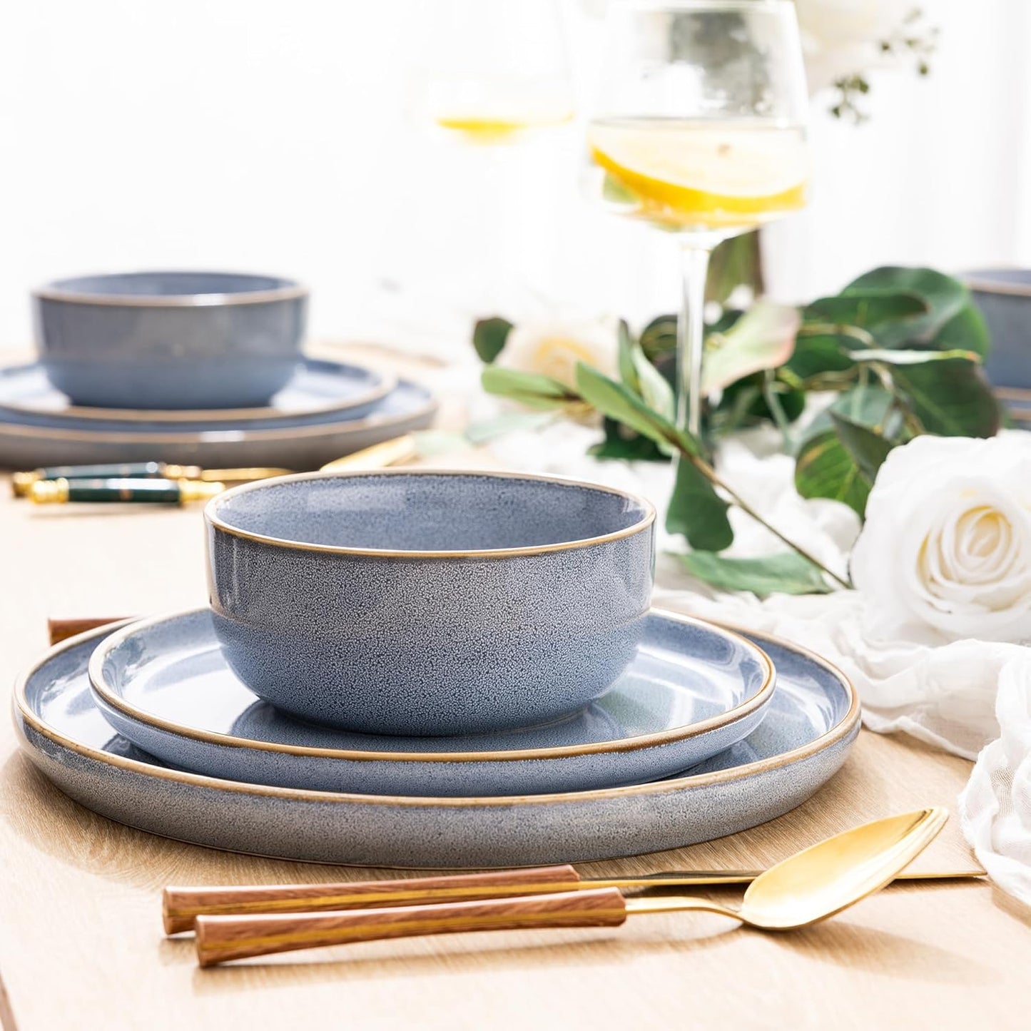 GBHOME Ceramic Dinnerware Sets for 6, 18 Pieces Stoneware Plates and Bowls Sets, Scratch Resistant Dish Sets for Dinner, Dishwasher & Microwave Safe, Brunnera Blue