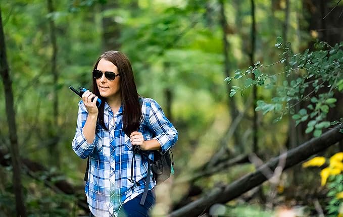 Motorola Solutions, Portable FRS, T270TP, Talkabout, Two-Way Radios, Rechargeable, 22 Channel, 25 Mile, Black W/ Blue, 3 Pack