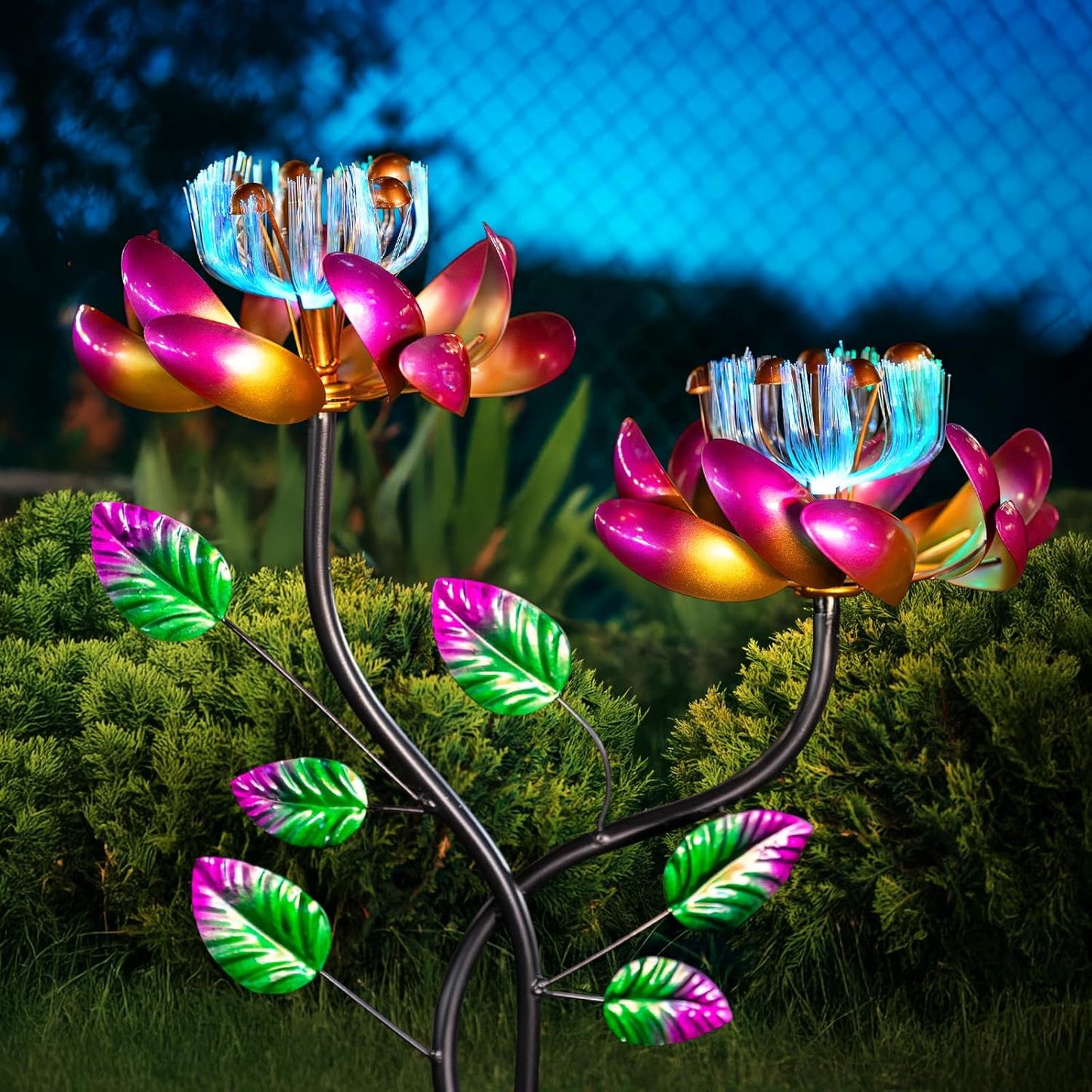 Solar Wind Spinners Pink Twin Flowers for Yard and Garden, Solar Windmill Garden Whirligig Kinetic Spinners Decor for Lawn, Patio, Yard, Metal Wind Outdoor Sculpture