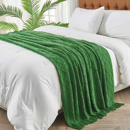 inhand Green Christmas Throw Blanket for Couch and Bed, Birthday Gifts for Women Teen Girl Friend Home Decor Knitted Twin Size Blanket, Outdoor Lightweight Farmhouse Warm Woven Decorative, 60"x80"