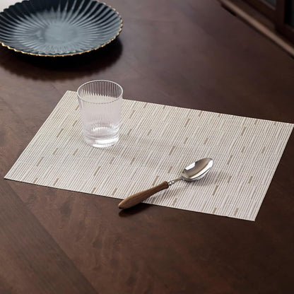 LEXMORE Placemats Set of 4 Vinyl/Plastic Woven Place Mats for Kitchen Table Indoor/Outdoor Washable Placemat Wipeable Dining Table Mats(Pale Beige)