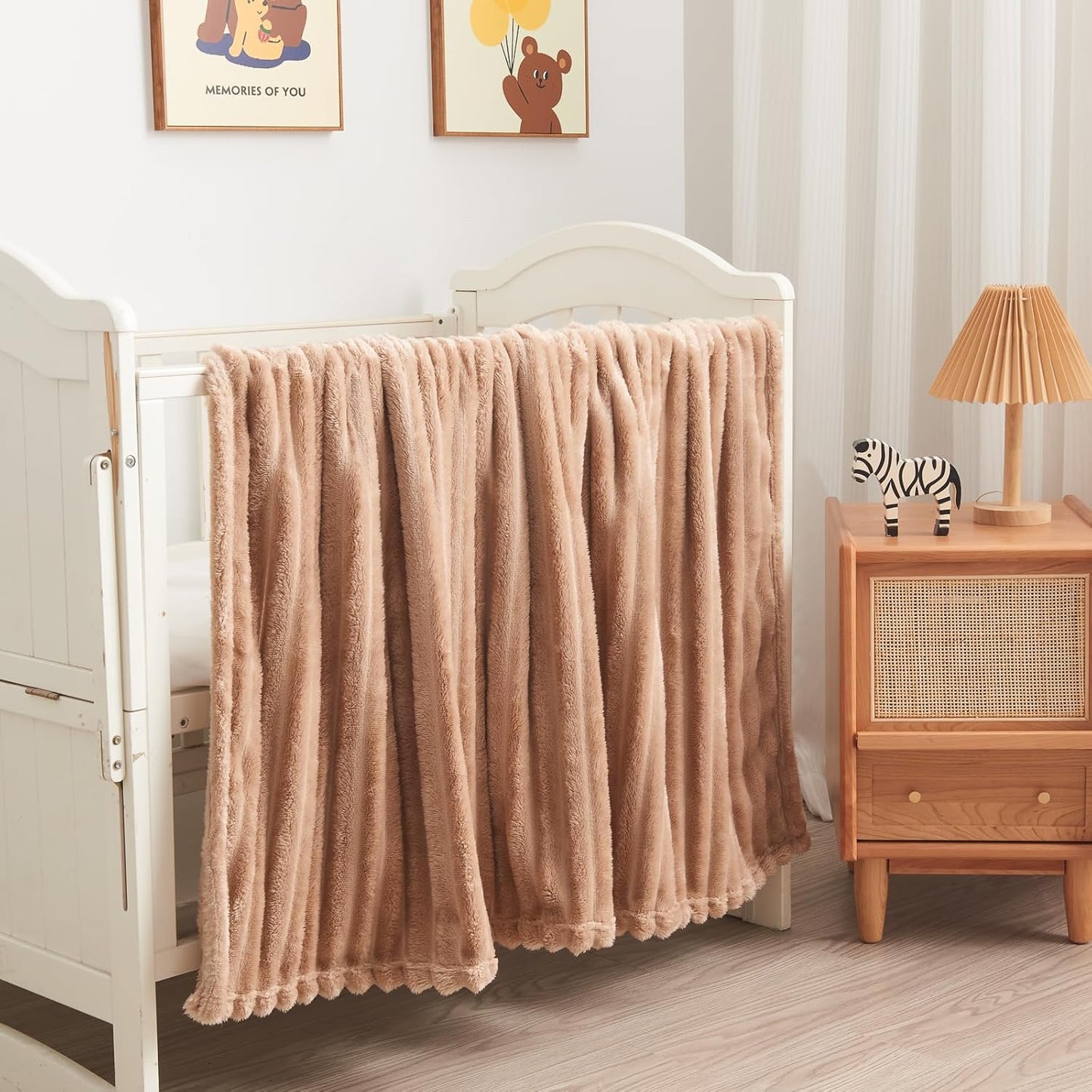 NEWCOSPLAY Super Soft Throw Blanket Taupe Premium Silky Flannel Fleece 3D Ribbed Jacquard Lightweight Bed Blanket All Season Use (Taupe Ribbed, Throw(40"x50"))