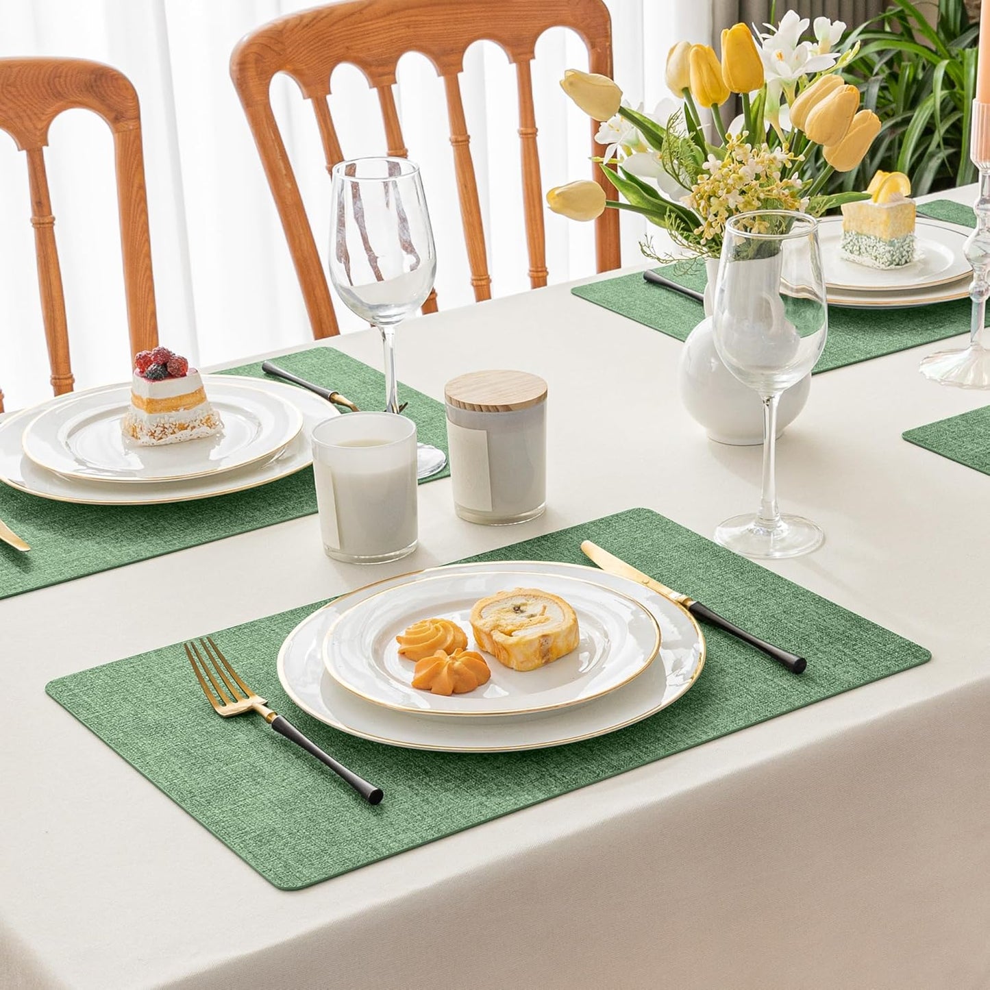 Romanstile Vinyl Placemats Set of 4-12 X 18 Inch - Heat Resistant Place Mats 100% Waterproof Oilproof Wipeable Reversible Faux Leather Table Mats for Kitchen/Dining/Party/Outdoor, Dark Green