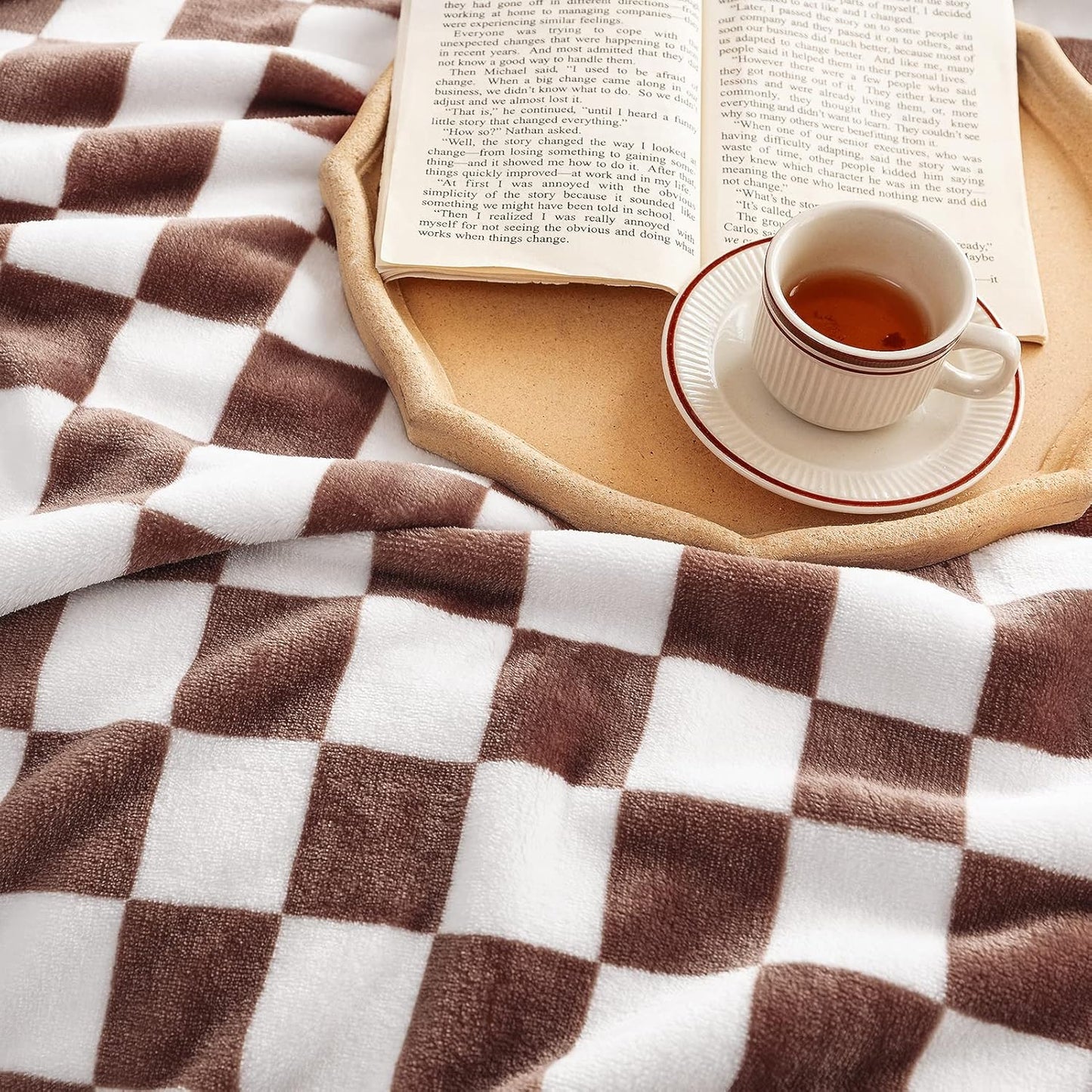 LOMAO Throw Blankets Flannel Blanket with Checkerboard Grid Pattern Soft Throw Blanket for Couch, Bed, Sofa Luxurious Warm and Cozy for All Seasons (Coffee, 50"x60")