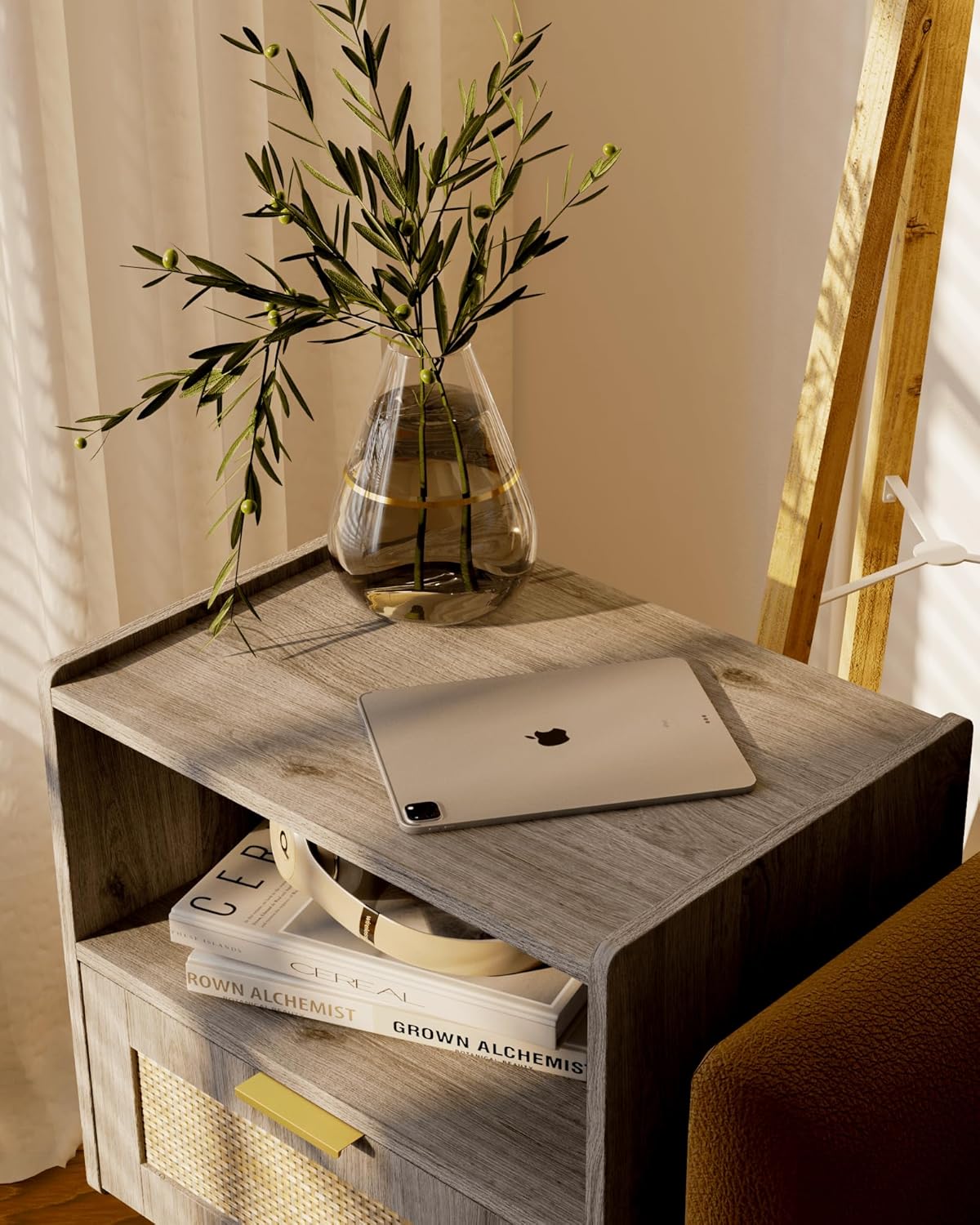 Rattan Nightstand,Modern Bedside Table with Storage Drawer and Open Wood Shelf, for Living Room, Bedroom and Small Spaces, Accent Night Stand with Solid Wood Legs, Easy Assembly(Grey Oak)