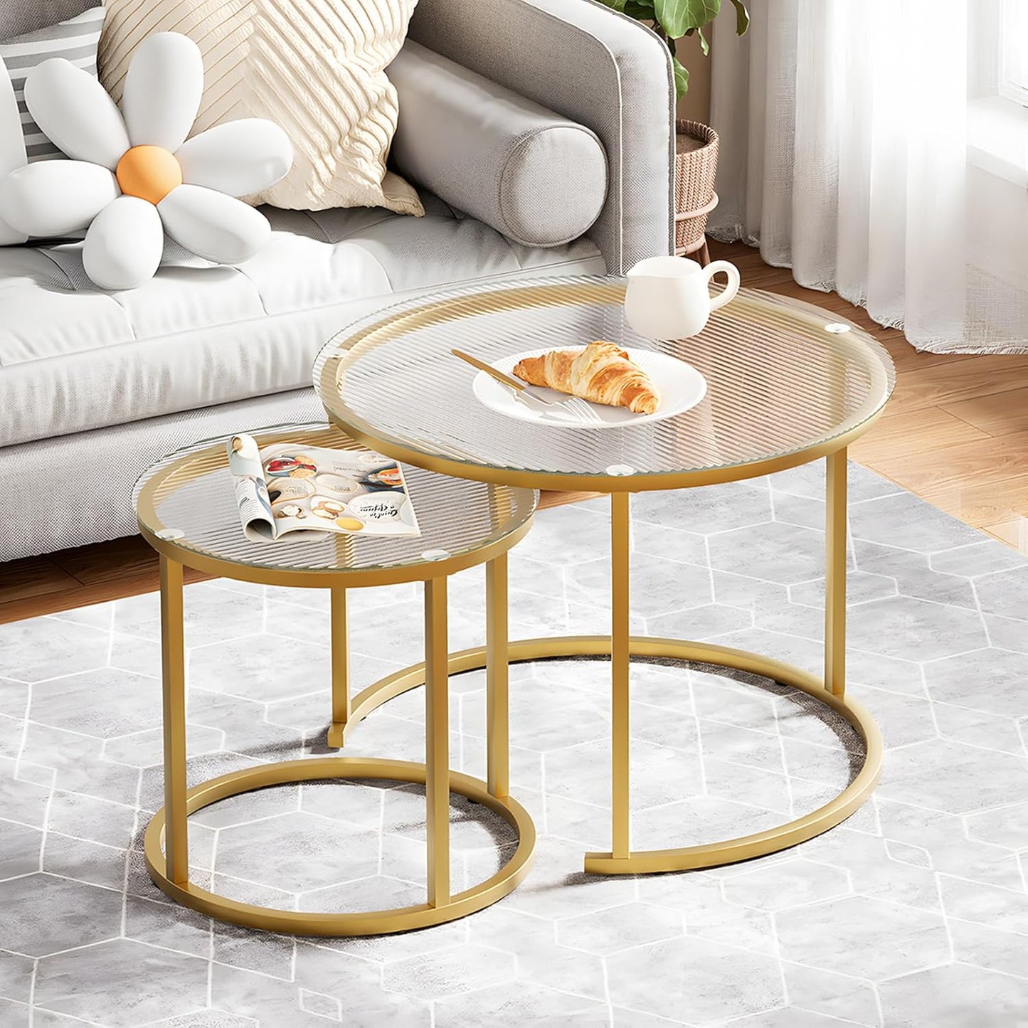 aboxoo Nesting Coffee Table Set of 2, Small Round Glass Nesting Tables for Living Room Bedroom, Accent Tea Table with Gold Metal Frame Modern Industrial Simple