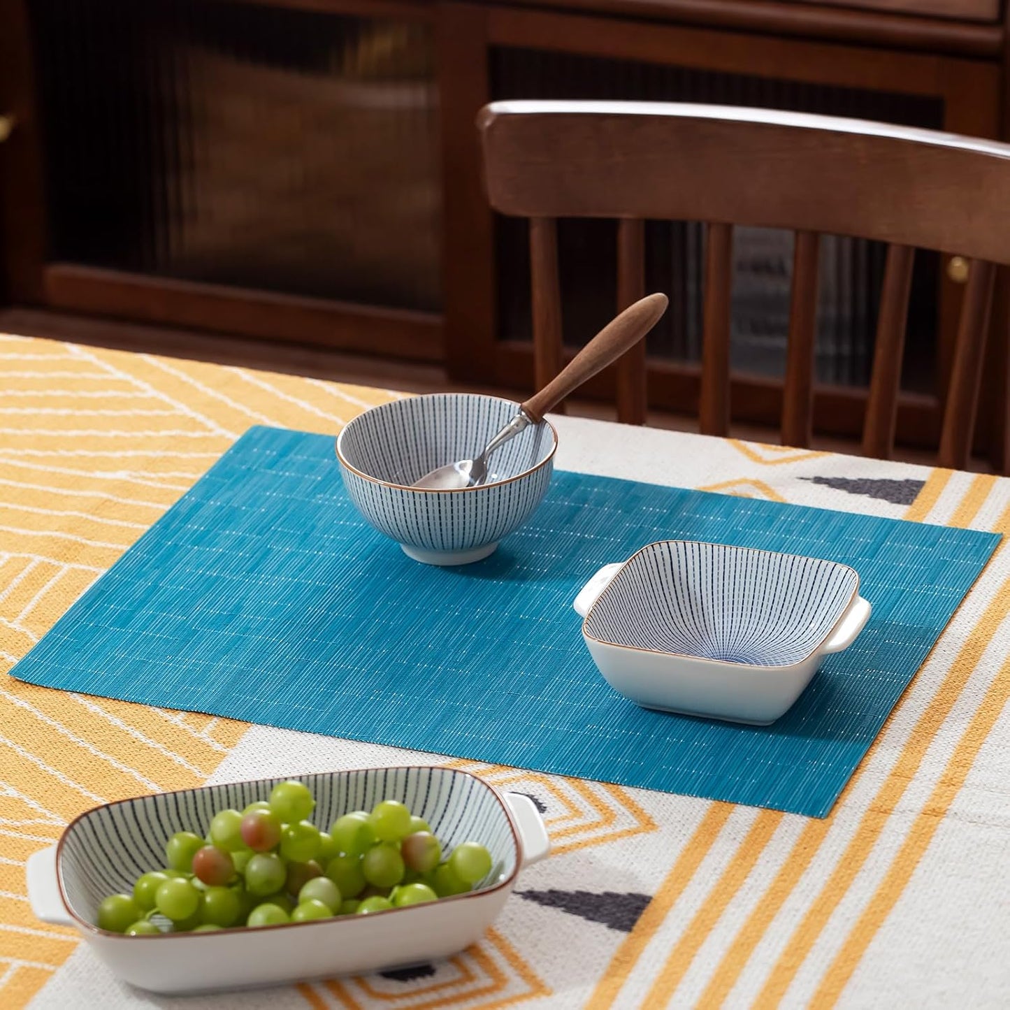 LEXMORE Placemats Set of 12 Vinyl/Plastic Woven Place Mats for Kitchen Table Indoor/Outdoor Washable Placemat Wipeable Dining Table Mats(Teal Blue)