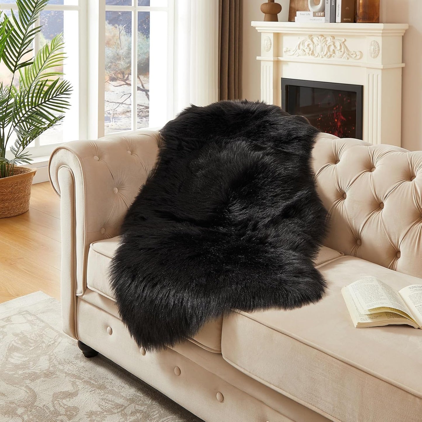AMTOVO Faux Fur Rug, Black Area Rug, Fluffy Sheepskin Rug, Fuzzy Ultra Soft 2 x 4 ft Shag Rugs for Bedroom Sofa Throw Cushion Room Decor, Sheepskin
