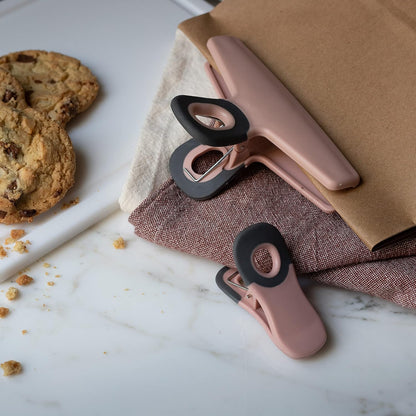 COOK WITH COLOR Bag Clips, Heavy Duty Chip Clip and Refrigerator Magnet Clips for Food Storage with Air Tight Seal Grip for Snack Bags and Food Bags (Pink, Pack of 8)