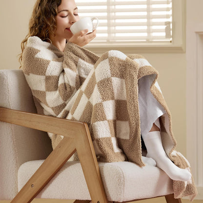 Joiedomi Throw Blanket for Couch Bed, Checkered Knitted Blankets Gifts for Women Mom Girls, Cozy Cute Soft Throw Home Room Decor Aesthetic for Women Mothers Birthday Gifts 50x60 Inches