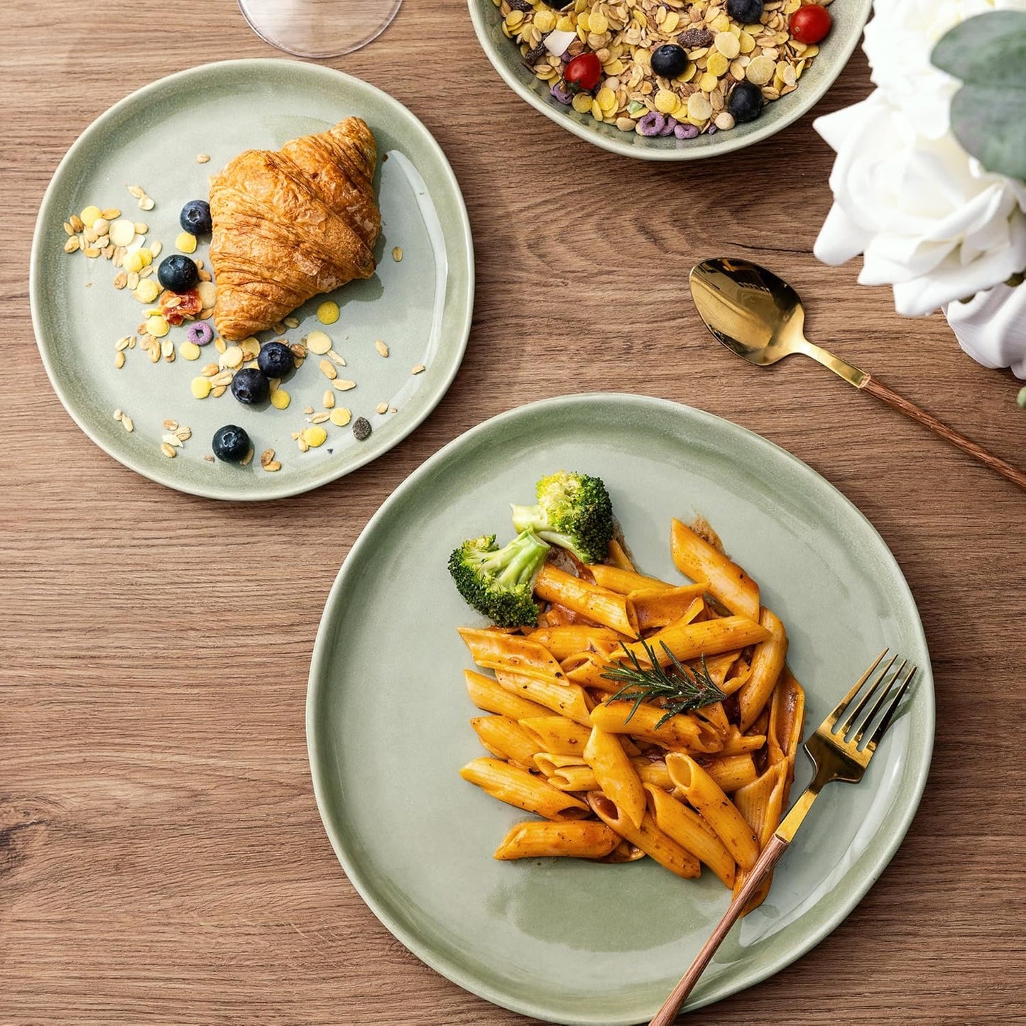 AmorArc Ceramic Dinnerware Sets,Handmade Reactive Glaze Stoneware Plates and Bowls Set,Highly Scratch Resistant | Dishwasher & Microwave Safe,Service for 6 (18pc)