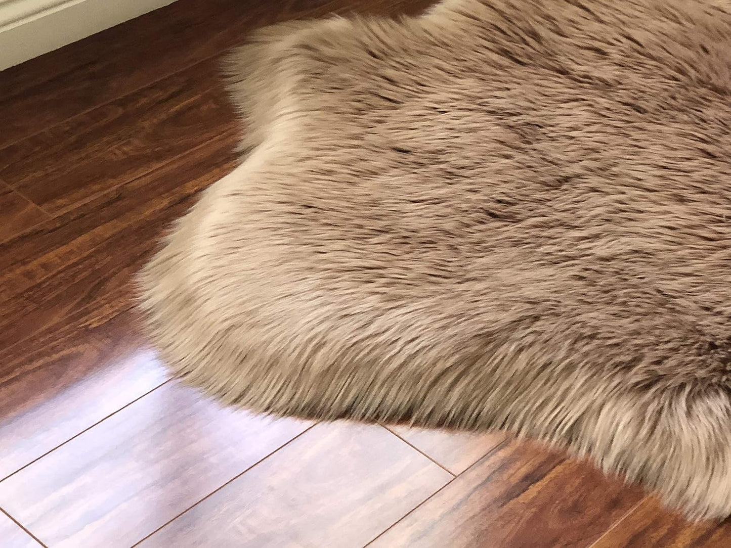 LAMBZY Faux Sheepskin Hypoallergenic Free Shape Silky Shag Rug, Luxury Shaggy Plush Carpet for Bedrooms Living Room Kids Rooms Sofa Floor Rugs (Double Side by Side 3'x4', Camel)