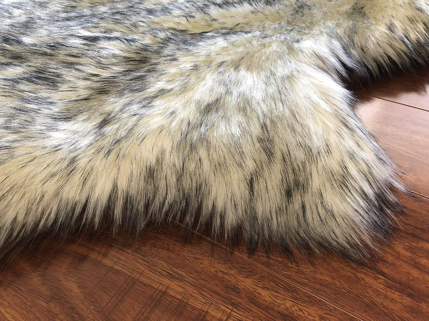 LAMBZY Faux Sheepskin Hypoallergenic Free Shape Silky Shag Rug, Luxury Shaggy Silky Plush Carpet for Bedrooms Rugs Living, Sofa Floor (Double Side by Side 3'x4', White with Black Tips)