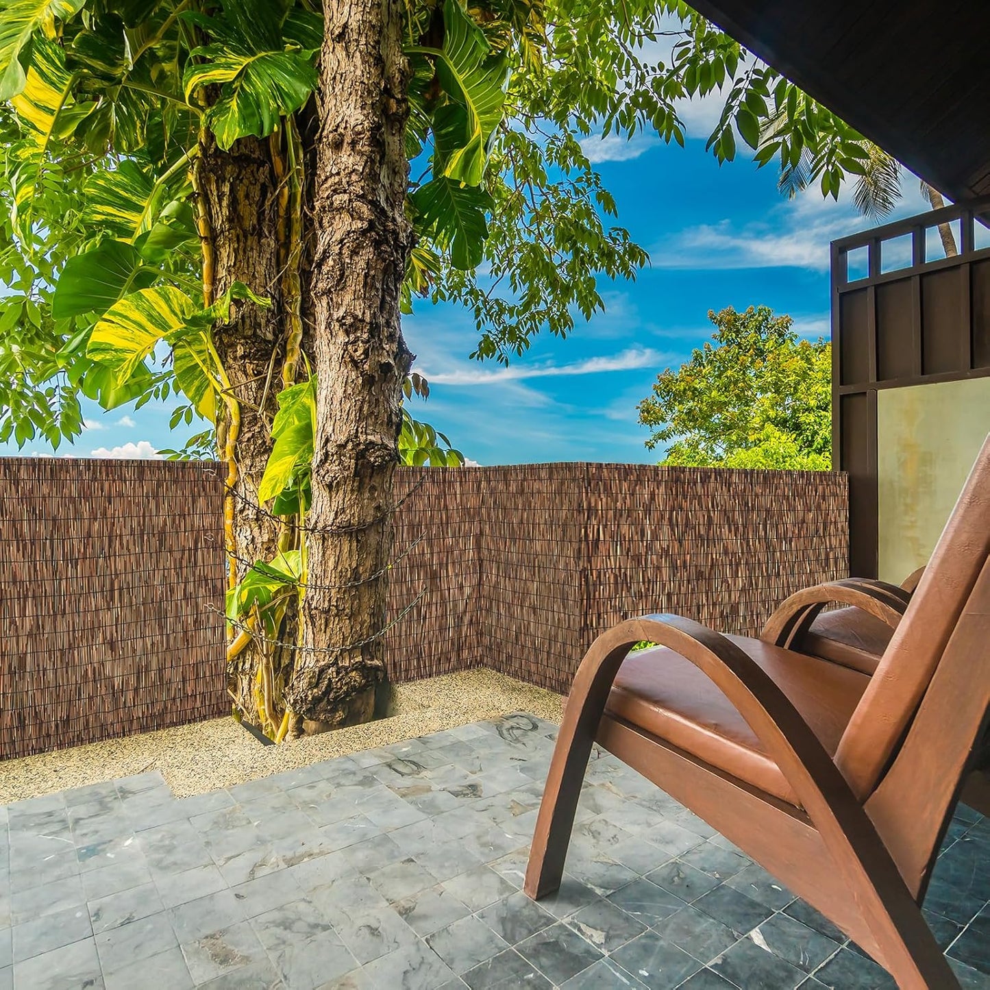 Brown 4FT X 16.4FT Reed Fencing Roll, Balcony Privacy Reed Shade Bamboo Fencing Garden Fence Border, Wind Block Sunshade Fence Screen for Outdoor Yard Patio Flower Bed Edge