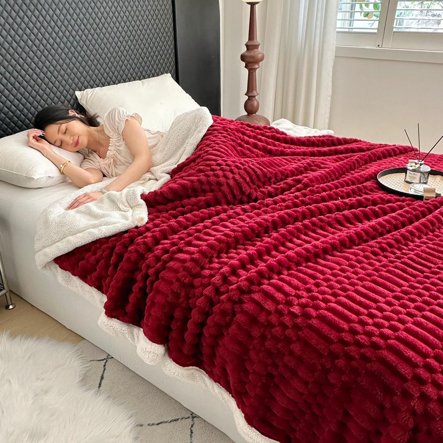 UKELER Sherpa Bed Blanket 80 × 90 inch, Ultra Soft Queen Size Throw Blanket for All Season, 470 GSM Cozy Plush Striped Fleece Blankets for Bedroom Living Room Dorm Hostel Sofa Camping, Red