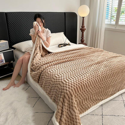 UKELER Sherpa Bed Blanket 80 × 90 inch, Ultra Soft Queen Size Throw Blanket for All Season, 470 GSM Cozy Plush Striped Fleece Blankets for Bedroom Living Room Dorm Hostel Sofa Camping, Camel