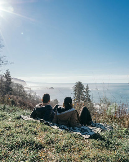 Inca Aztec Throw, Queen, King Blanket | Southwest Indian Navajo Boho Style | Native Cover for Camping, Bedding, Couch, Vanlife | Faux Alpaca, Lightweight, Hypoallergenic (Obsidian Black, Queen)
