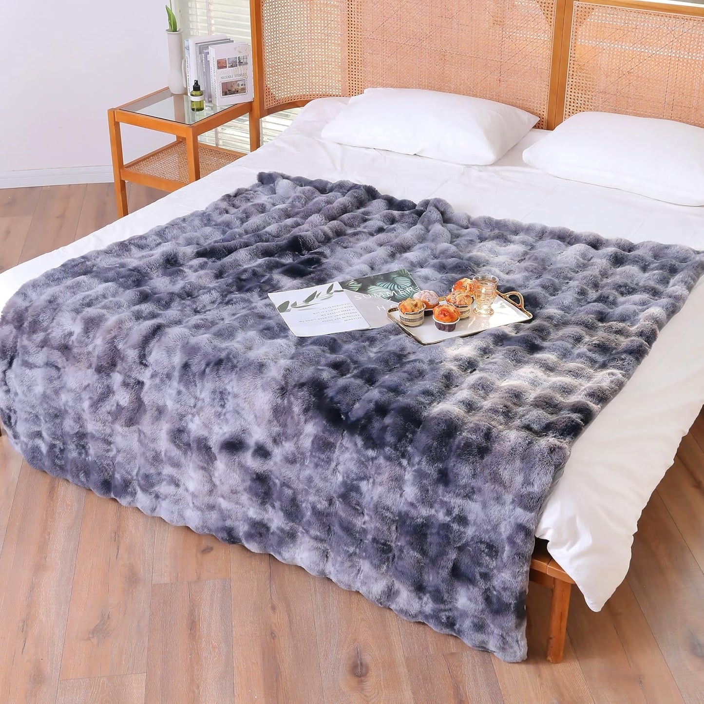 UKELER Soft Faux Fur Throw Blanket 60''x80'', Large Dark Grey Reversible Shaggy Blanket Plush Thick Fluffy Blankets Throws for Bed, Couch, Sofa, Office, Camping