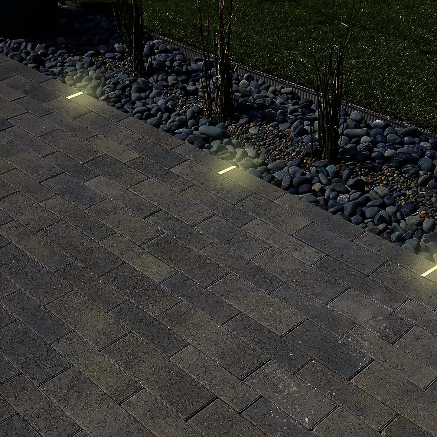 LUMENGY Paver Light Slim 0.5x4 Inch Glare-Free Steel Brick Lighting for Pavers, Walls, Driveway & Pathway Borders 2700K Warm White, Waterproof, Drive-Over Rated - 12V AC/DC